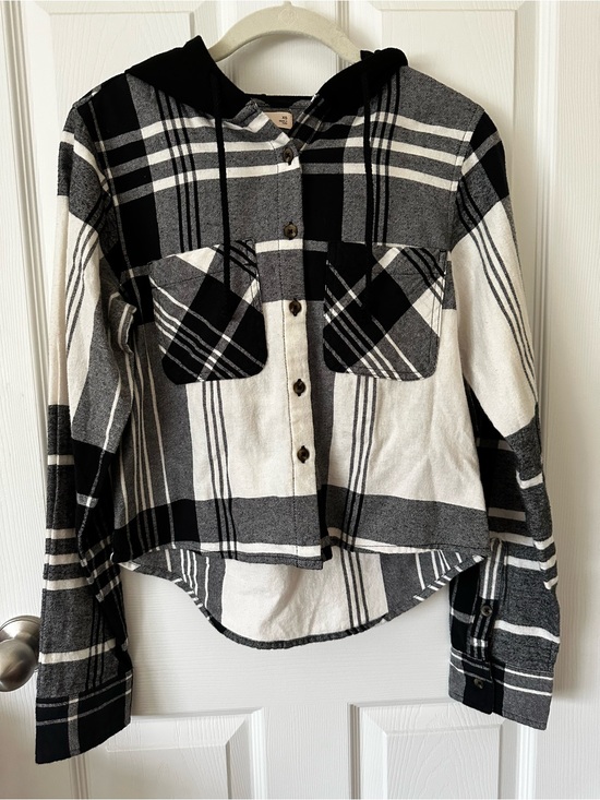 SO Tops - NWT SO Juniors XS Black and White Plaid Shrunken Shirt Hooded